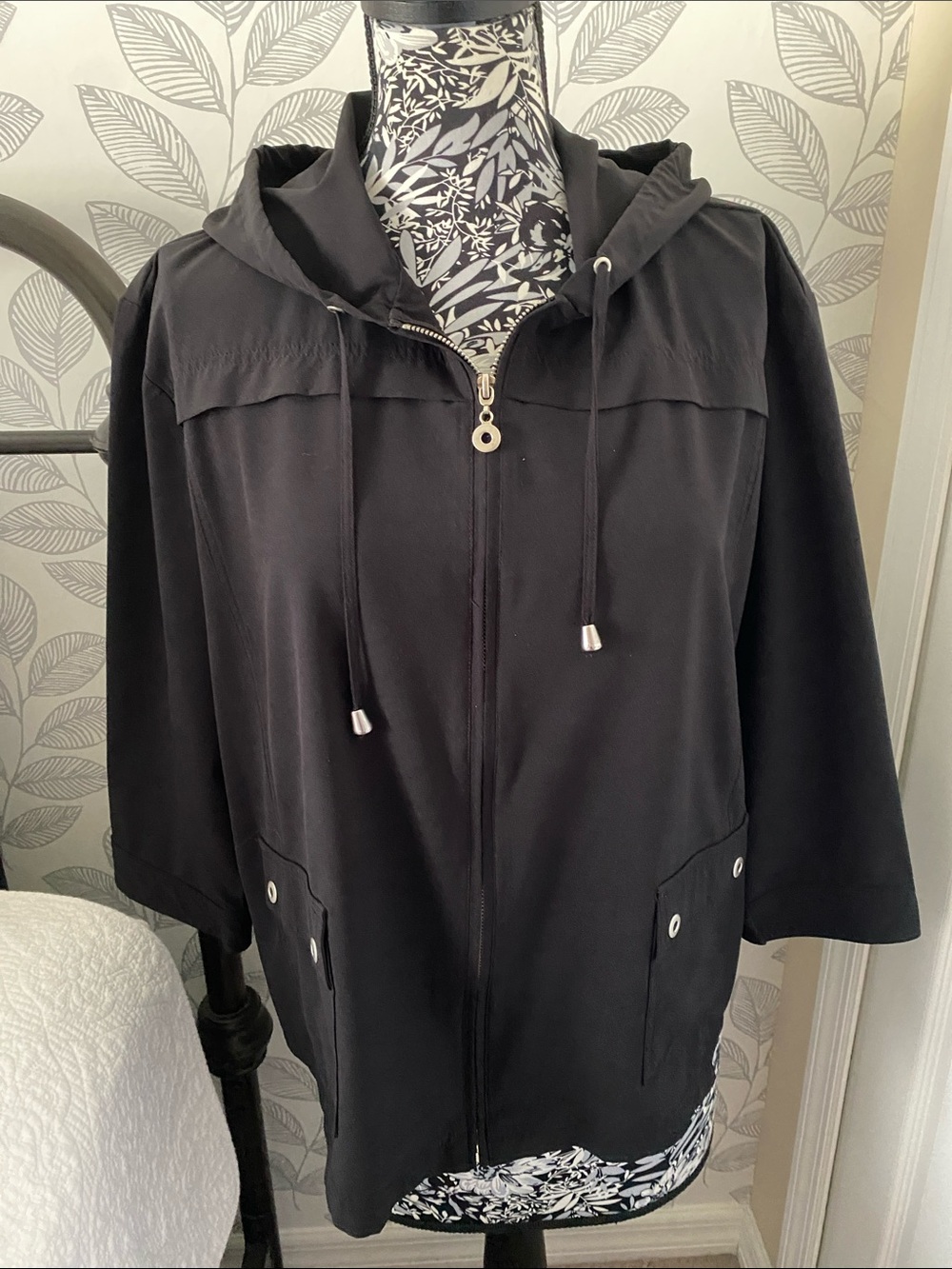 Zenergy by Chico's Black Active Hooded Jacket - Size 3 (XL)